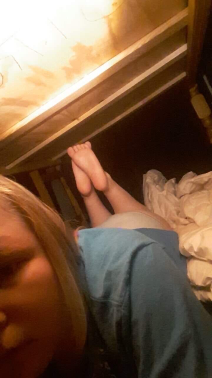 chat pic feet gf #L1xmxJRH
