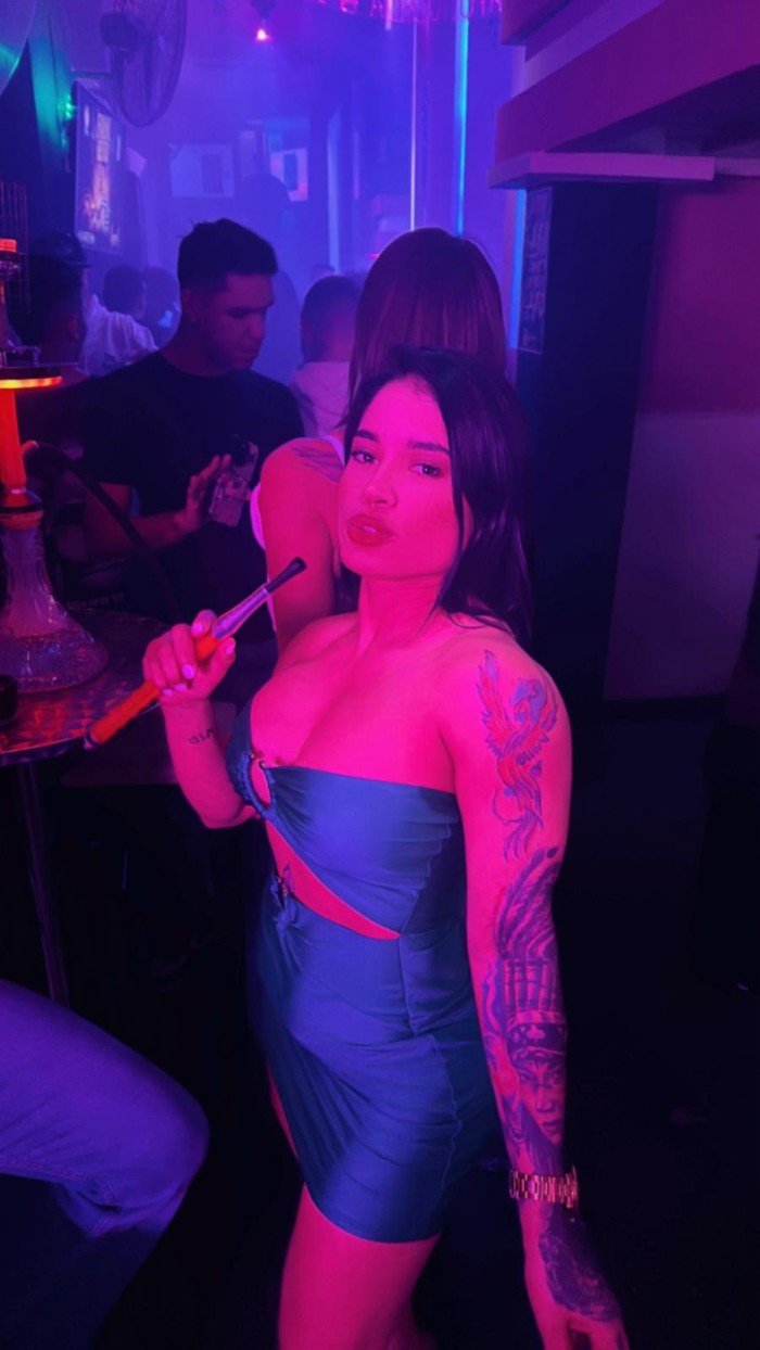 Latina mom #VA9Lmtcj