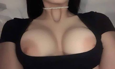Mexican teasing with her tits🇲🇽 #LMZKDuNz