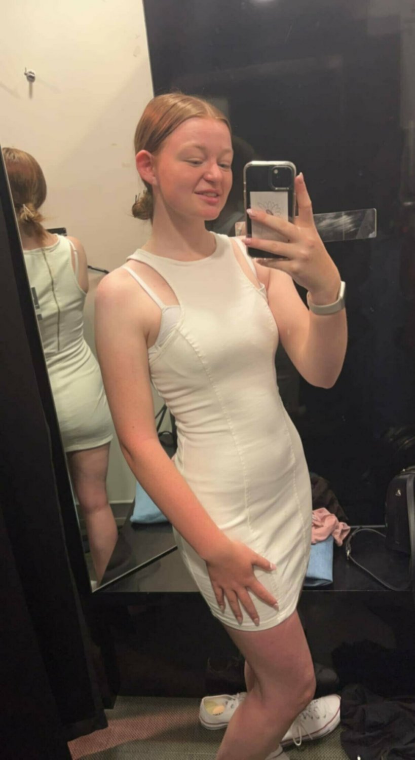 Annie James uk #0jp9wjCr