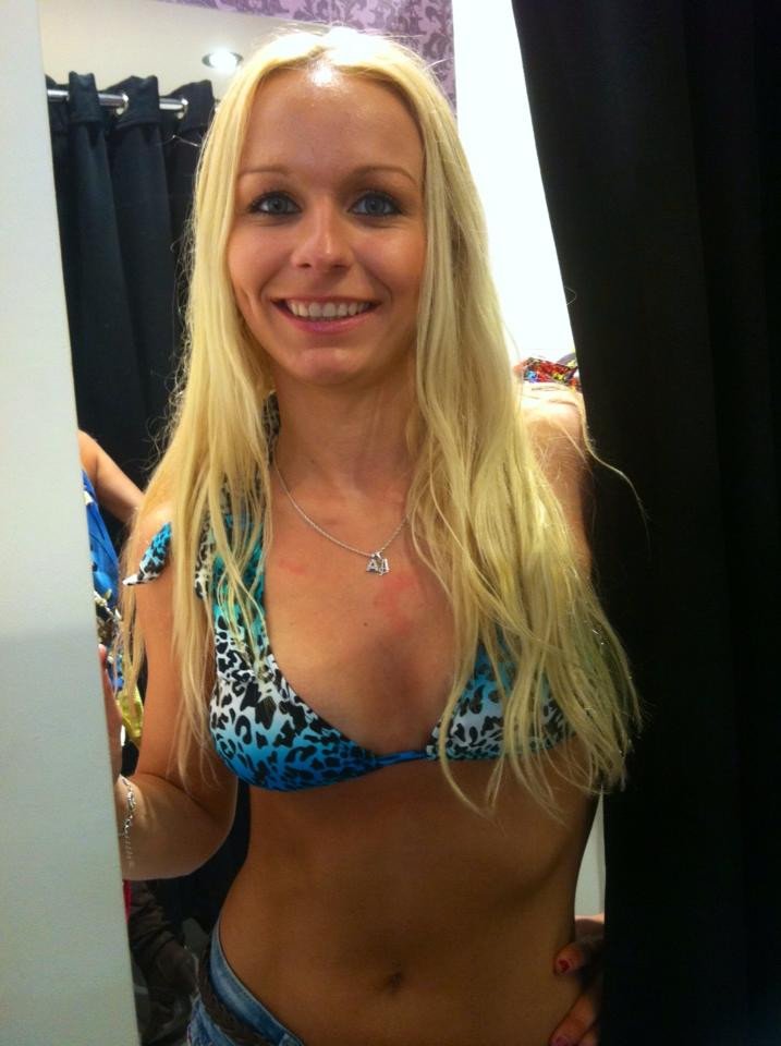 A, a French blonde model who is also a good jerkmeat #w2UN4a8E